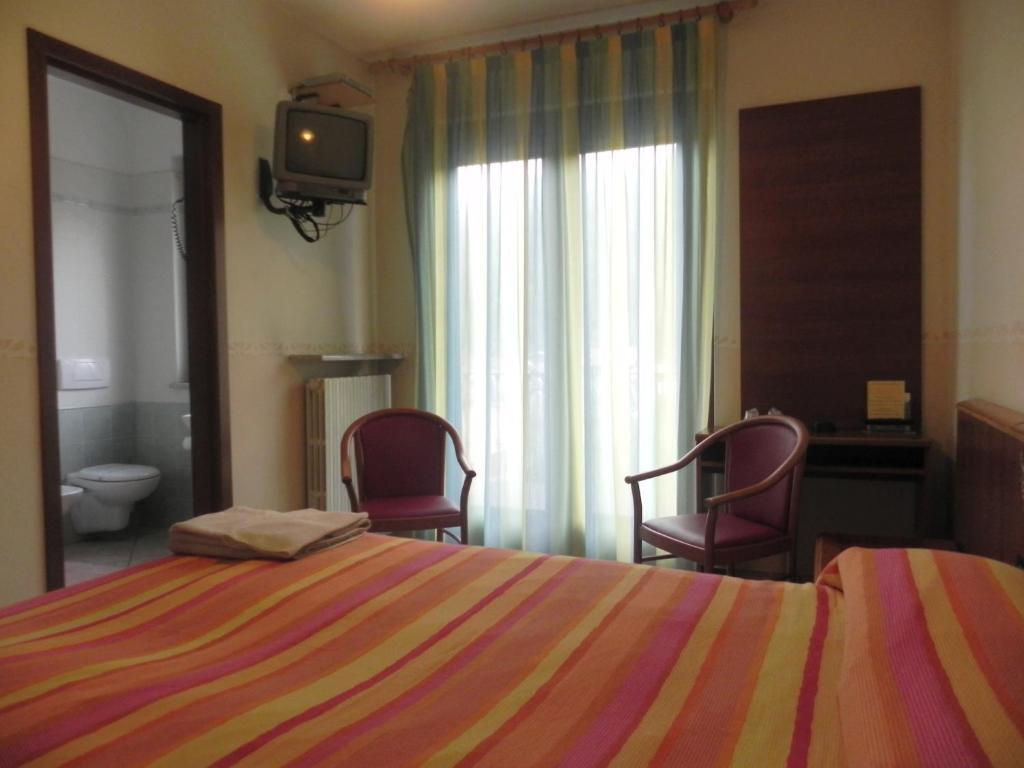 Hotel Ristorante Belsito Borgo San Dalmazzo Eksteriør billede