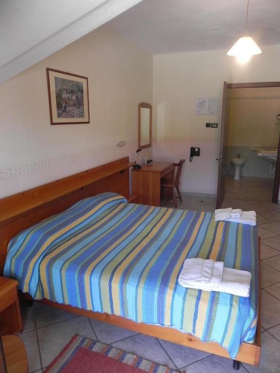 Hotel Ristorante Belsito Borgo San Dalmazzo Værelse billede